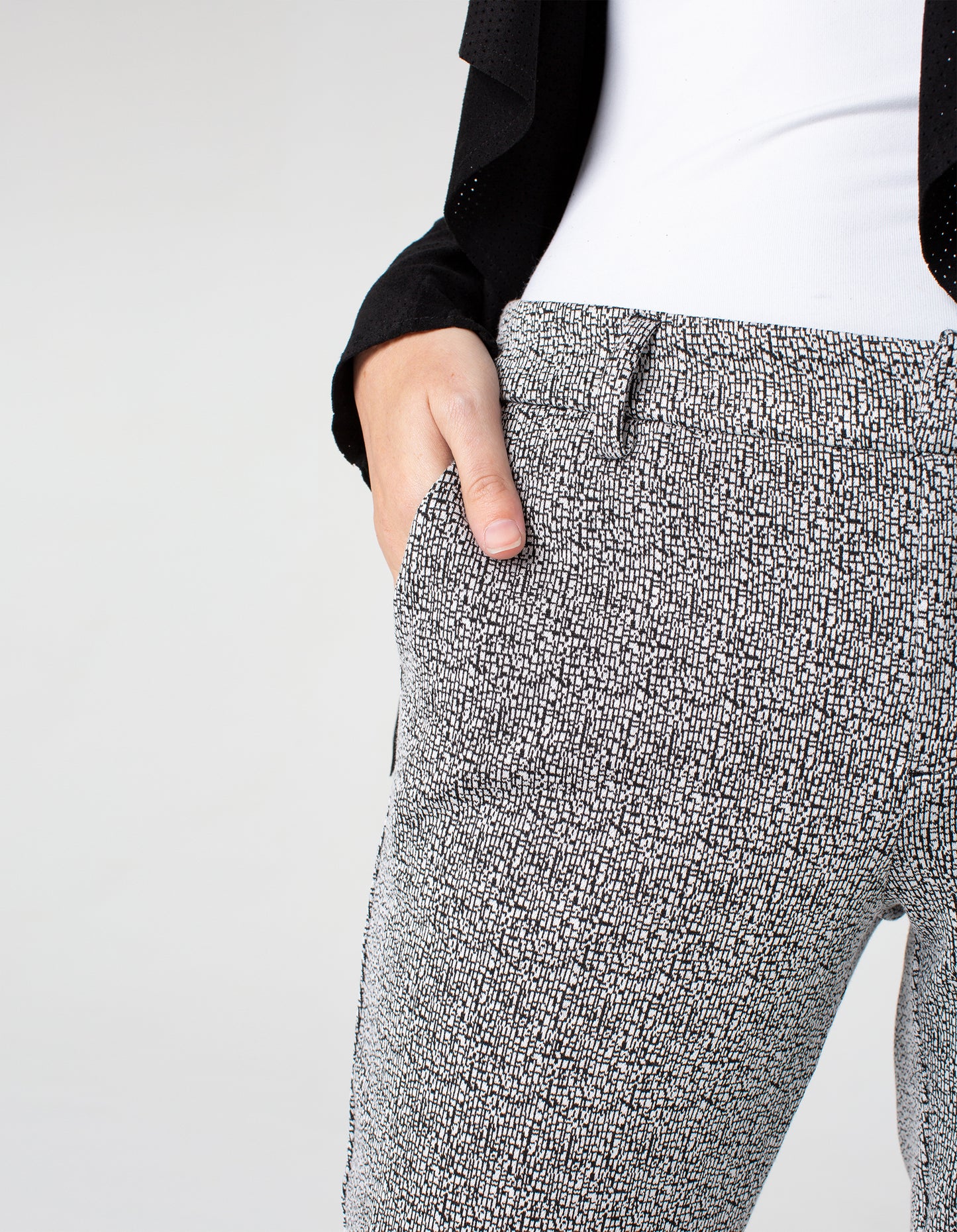 Liverpool Kelsey Knit Trouser Black & White