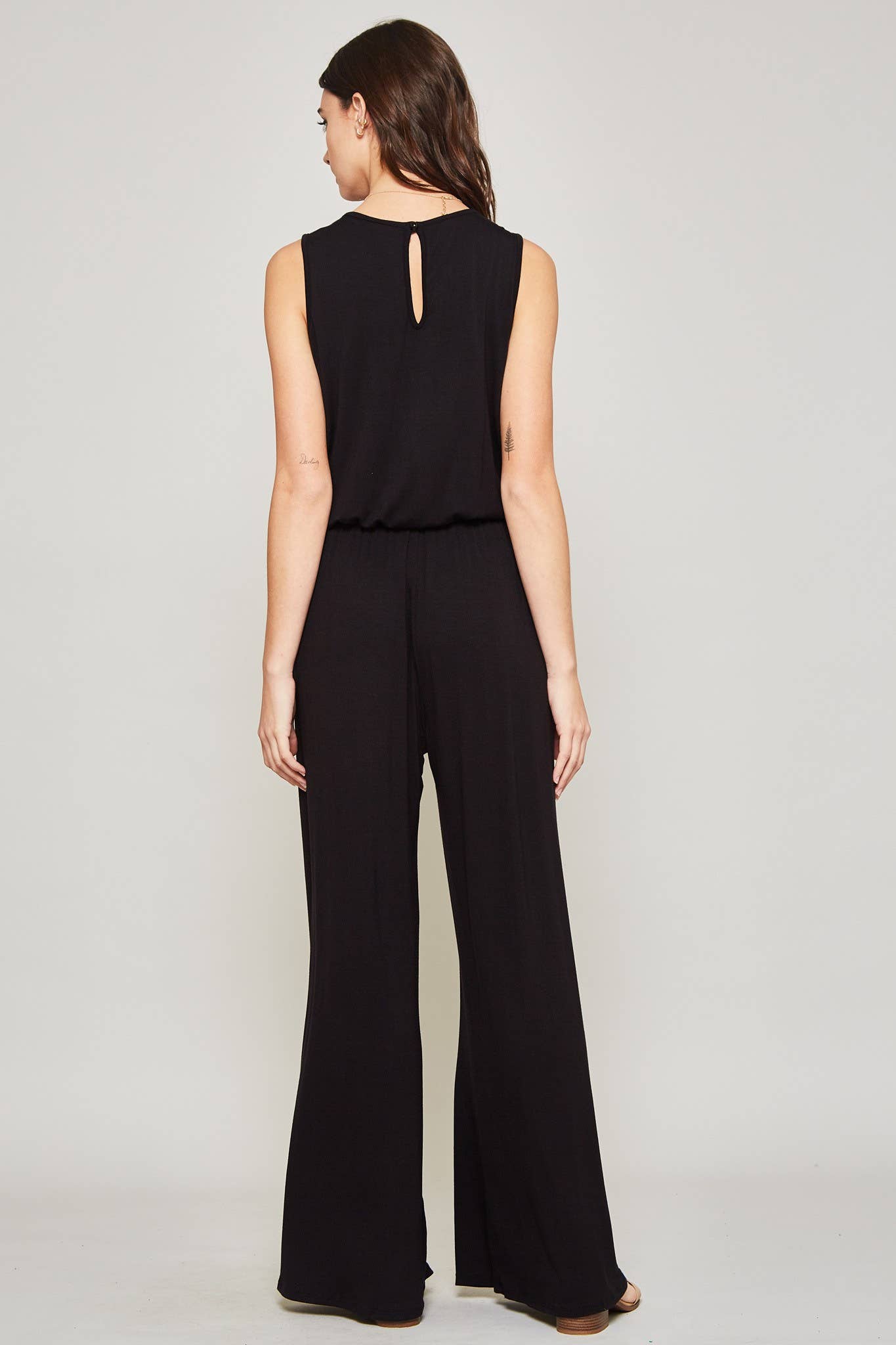 Solid Sleeveless Jumpsuit