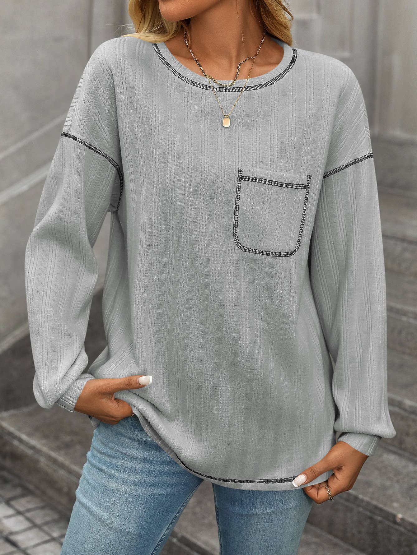 Pit-trimmed Round Neck Long Sleeve Shirt with Pocket