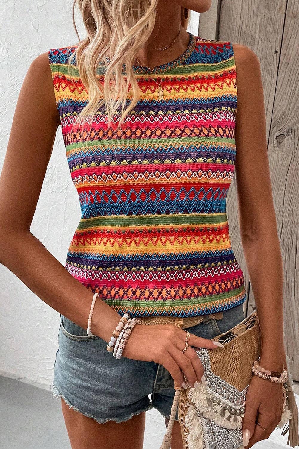 Ethnic Wavy Pattern Round Neck Sleeveless Top