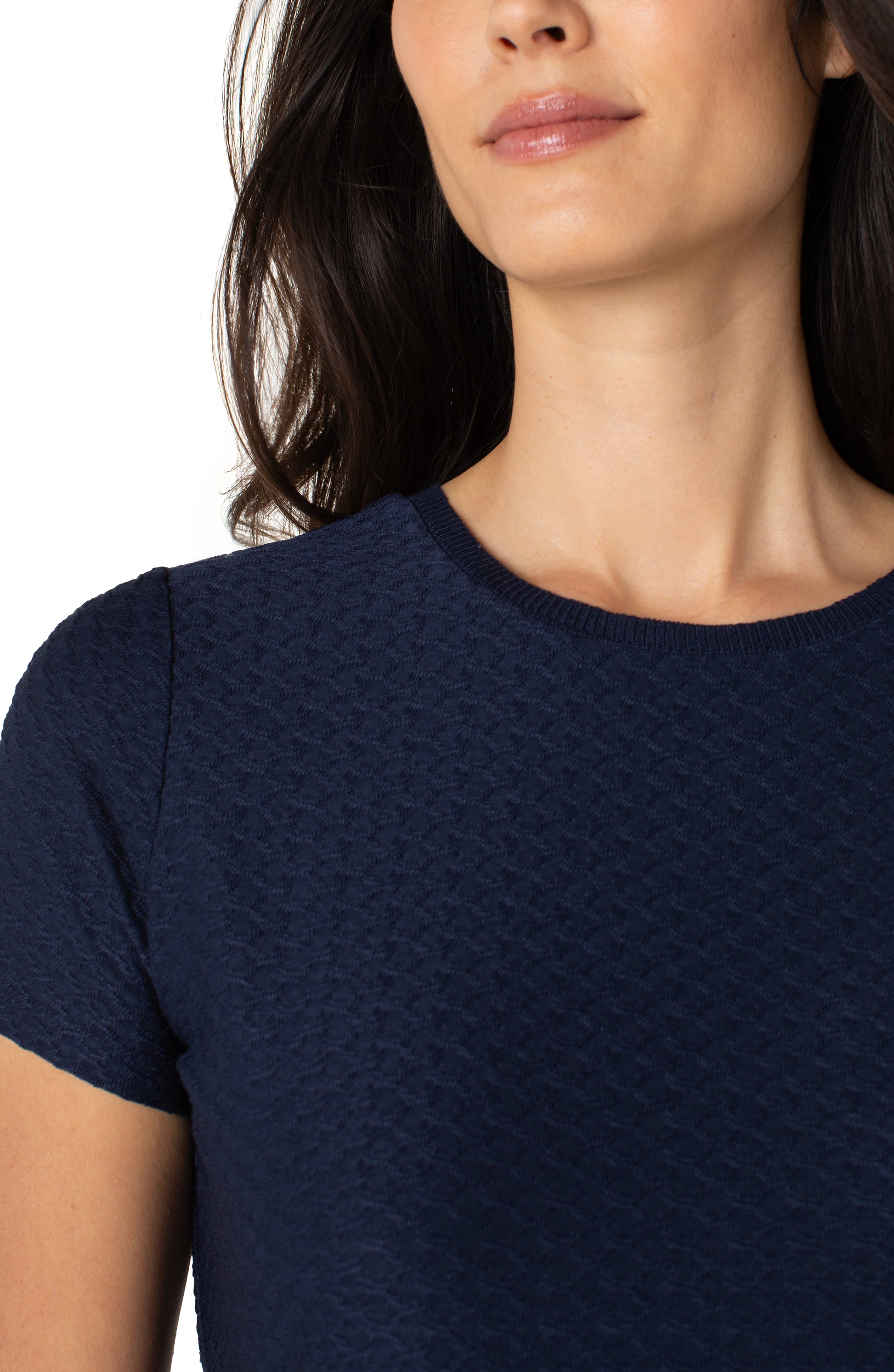 LM8732KA32-ss_crew_neck_tee_with_rib_trim-dark_navy-front_close_up