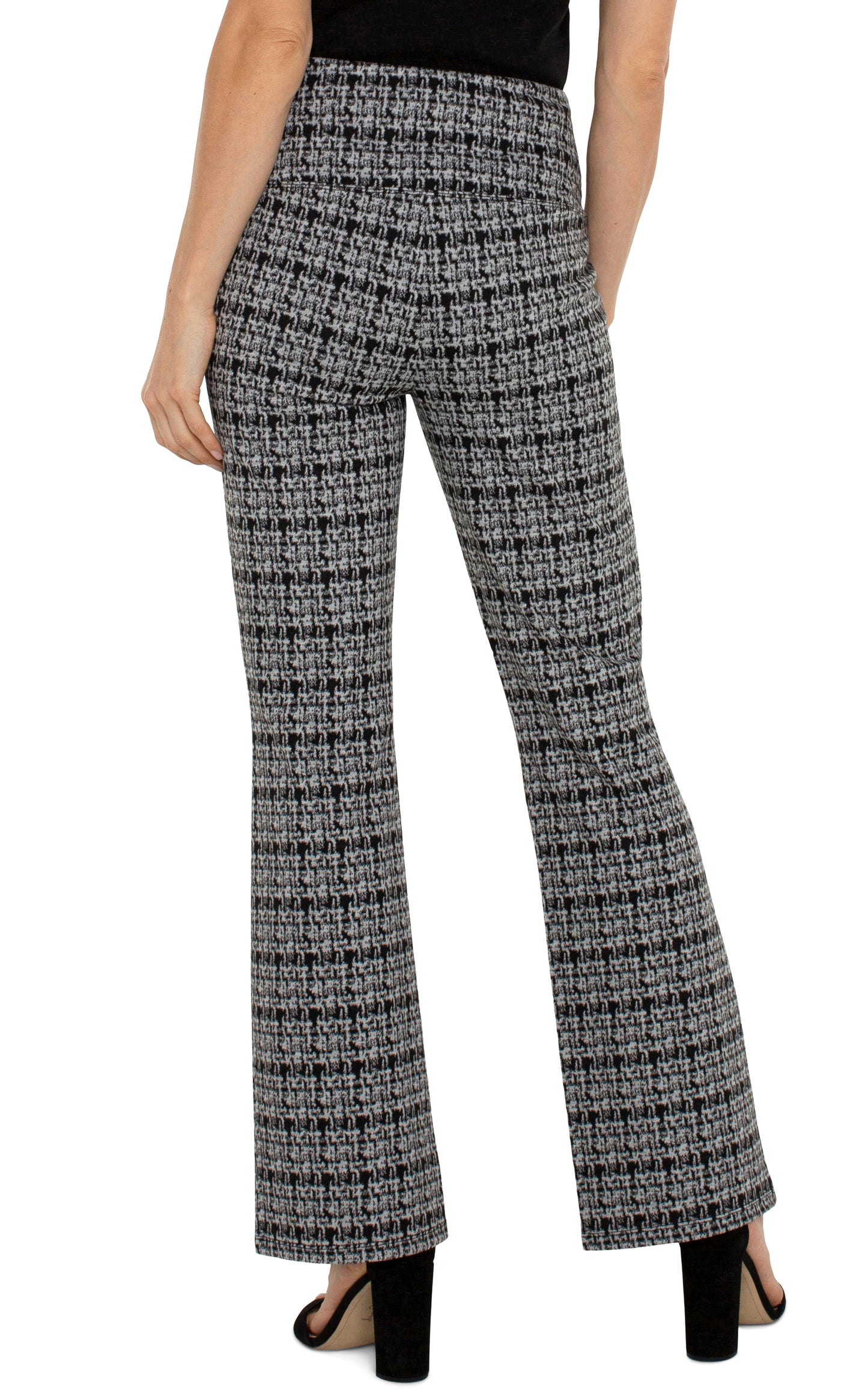 Liverpool Pearl Full Length Flare w/ Pintucks 31" inseam (Black/Grey Plaid)