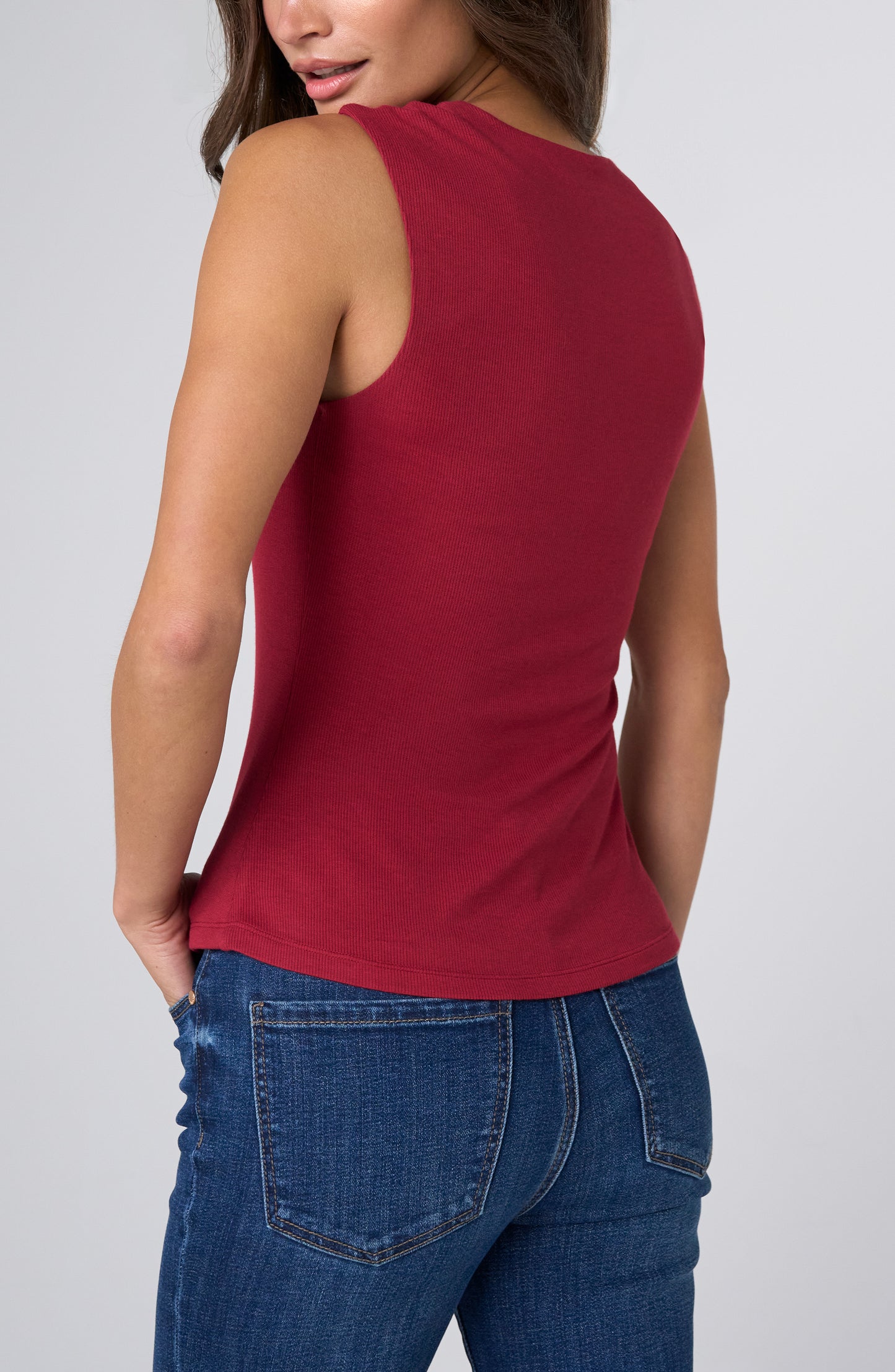 Liverpool Sleeveless Built-in Bra Knit Top (Dark Cranberry)