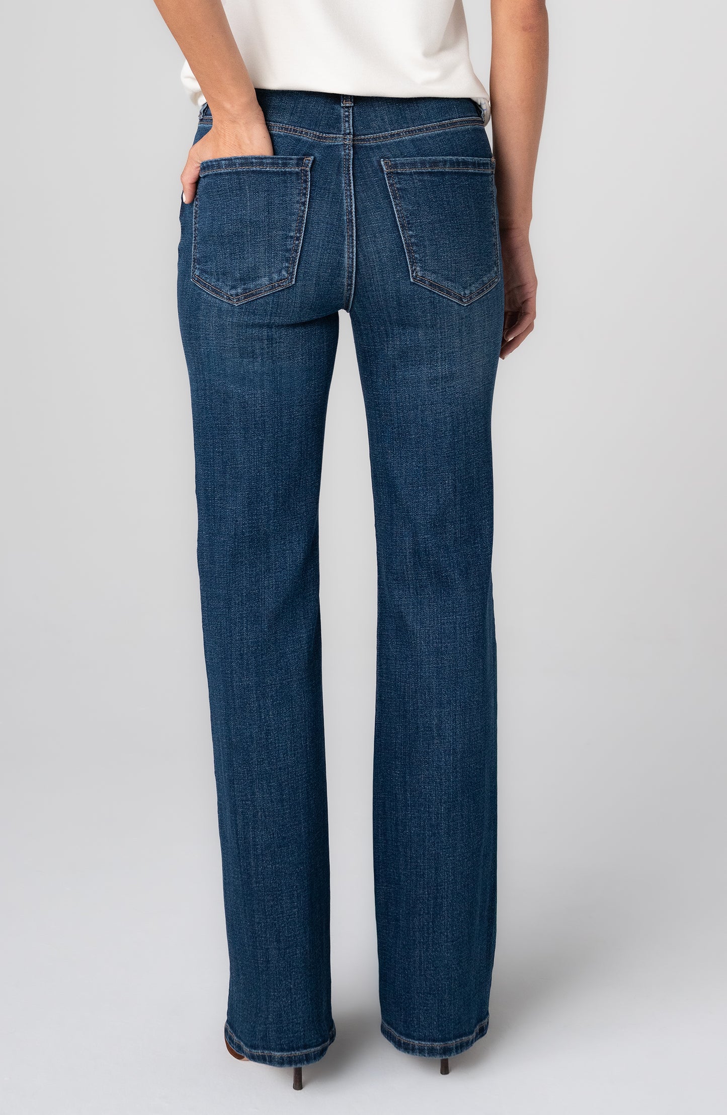 Lucy Bootcut (32" Inseam) (West Coast)