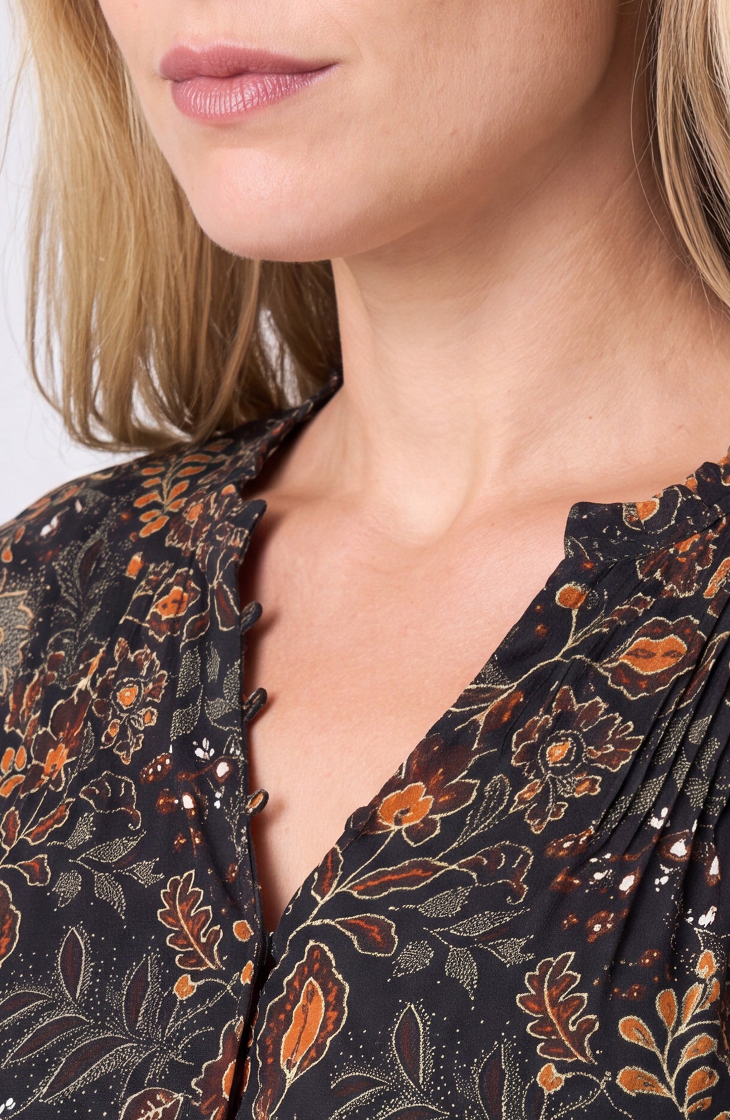 Liverpool Long Sleeve Woven Blouse W/ Pintucks