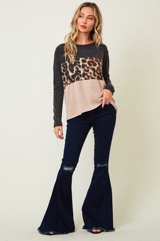 Color block knit top with leopard detail