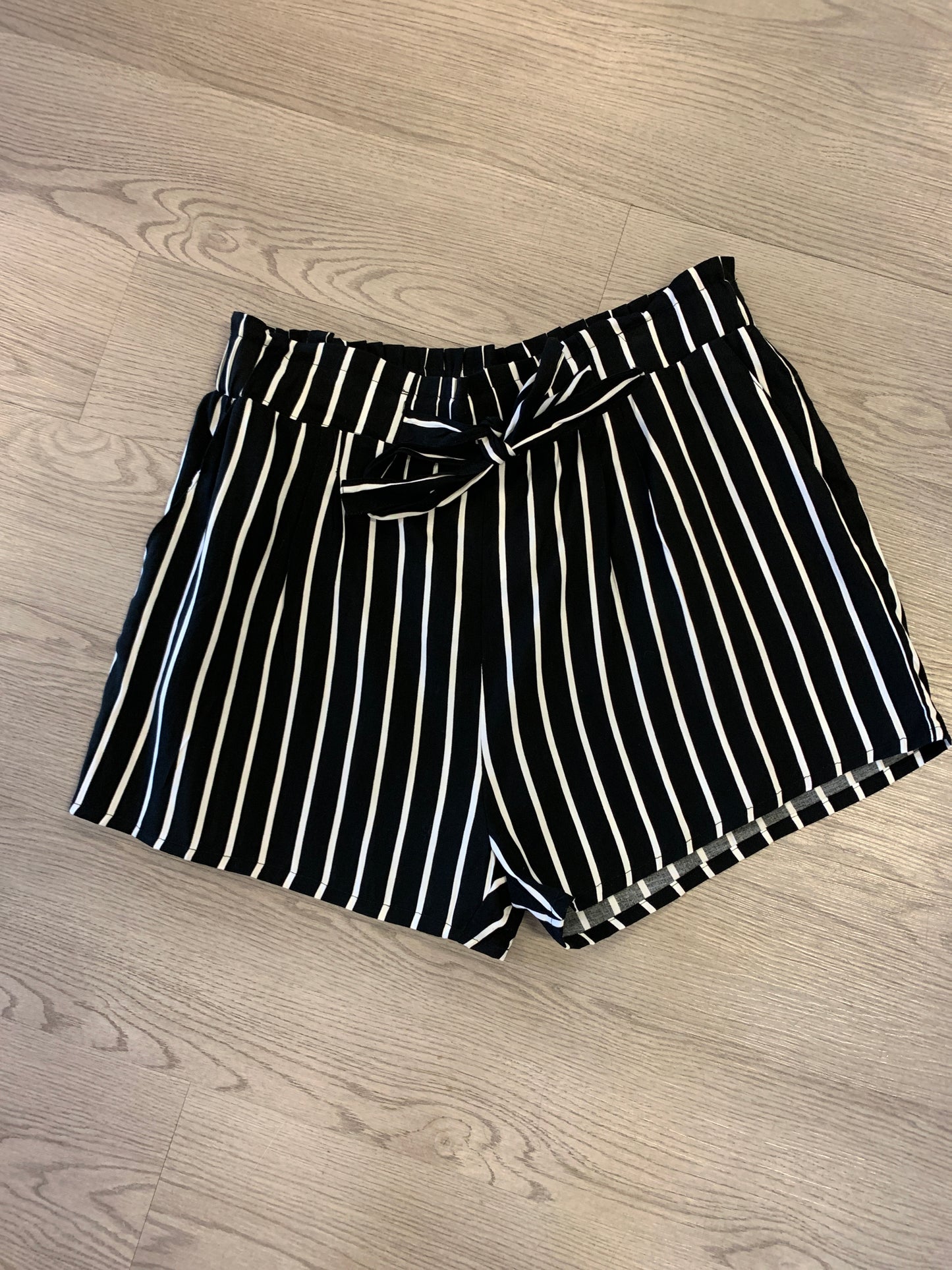 Stripe Rayon Shorts