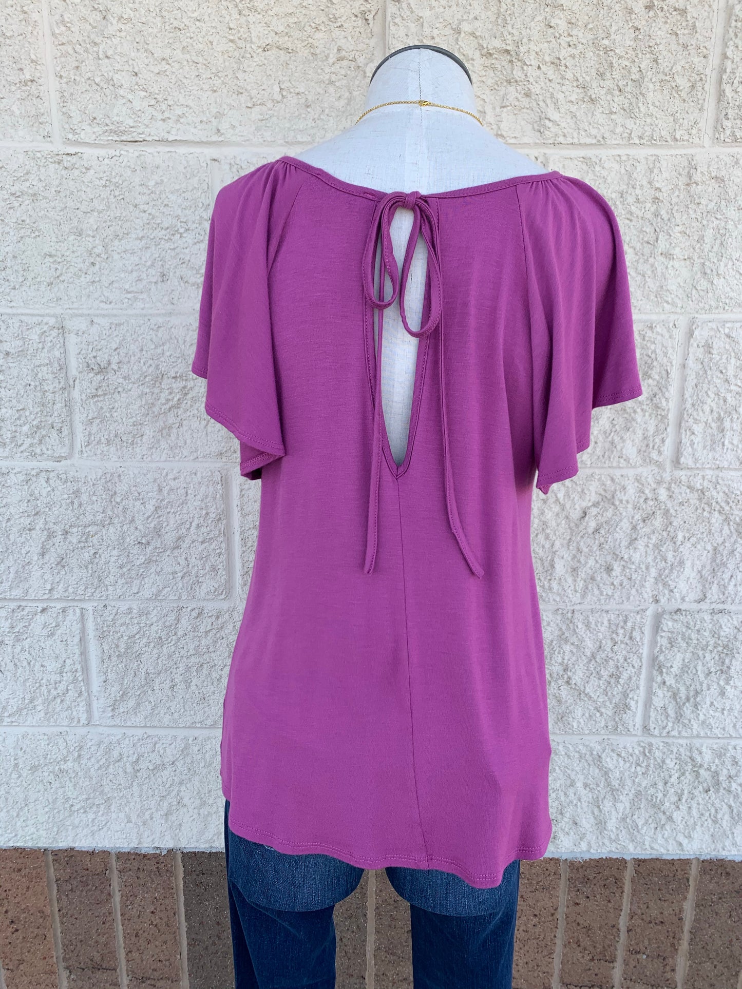 Short Sleeve Knit Top w/ cut out shoulders & back